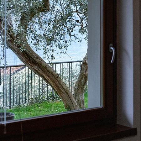 Villa Ca De L'Angelon -- Vittoria House Brenzone sul Garda Exterior foto
